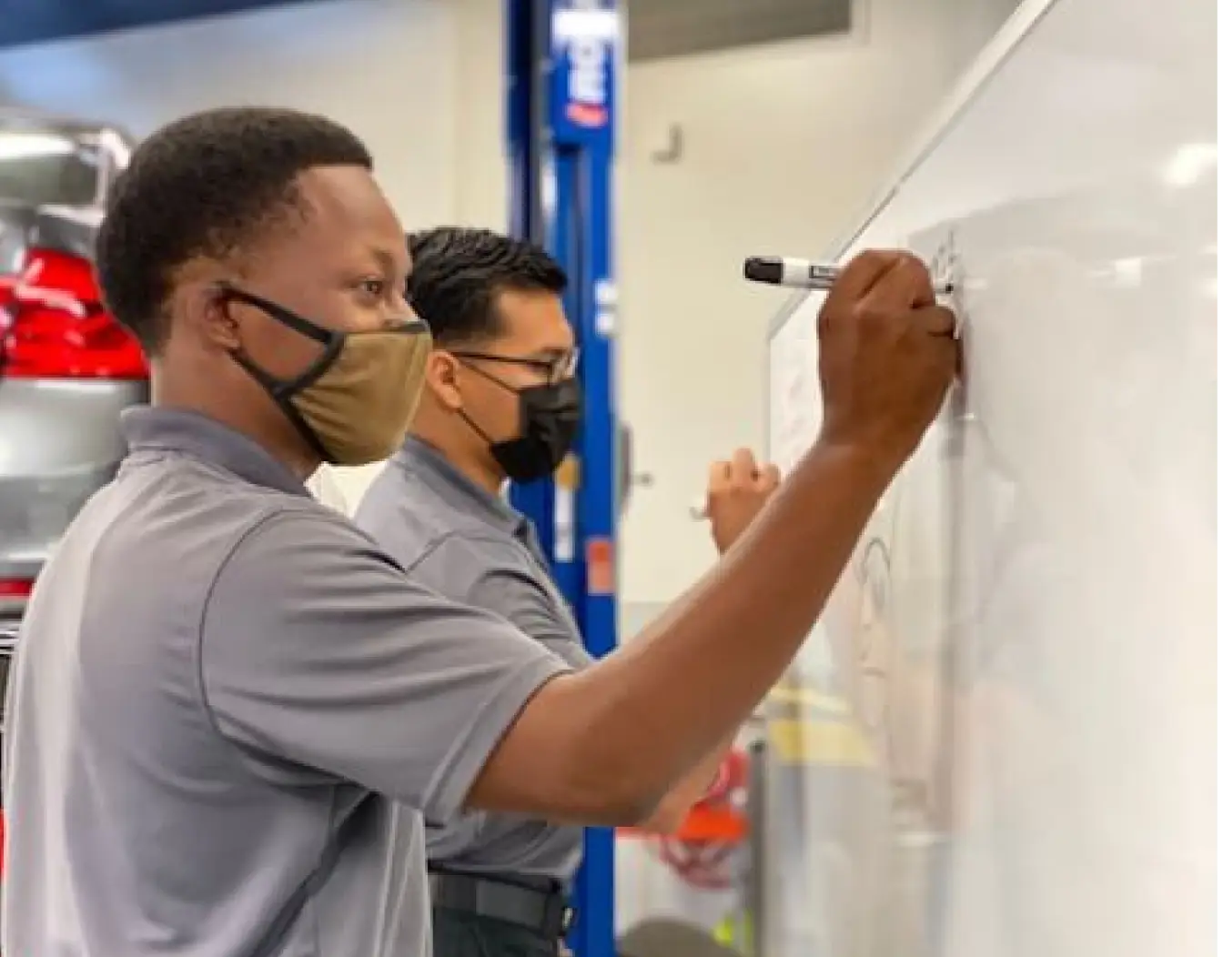 BMW Automotive Service Technician Program – BMW STEP